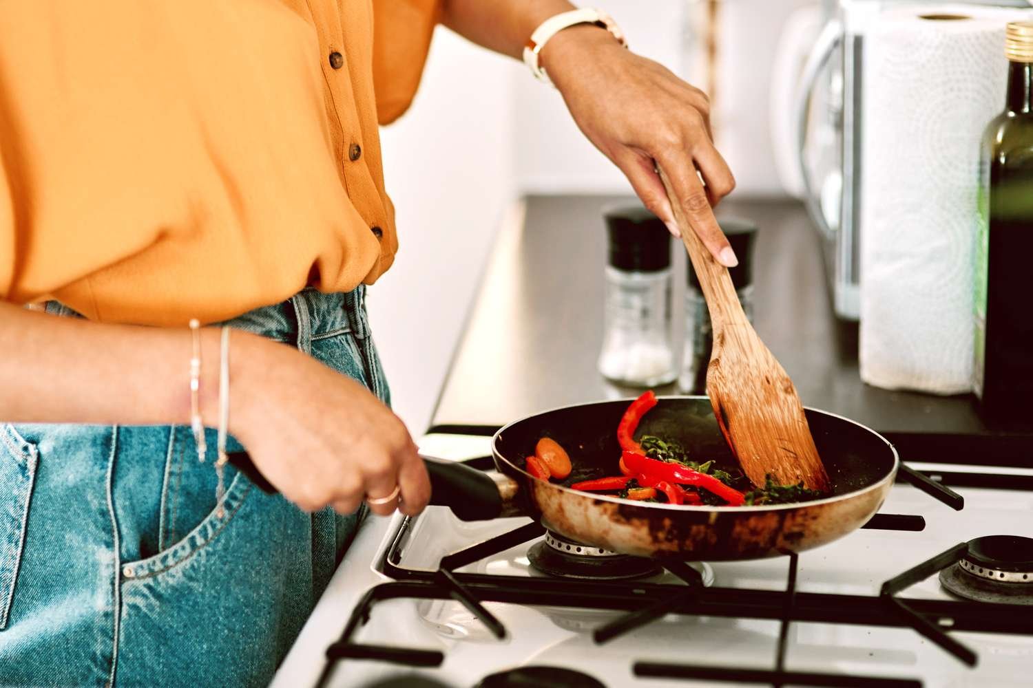 5 TikTok Cooking Hacks That Save Time and Effort