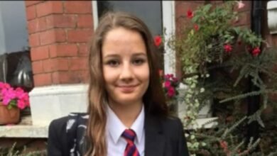Dad of girl, 14, who took own life gives powerful warning over social media ban