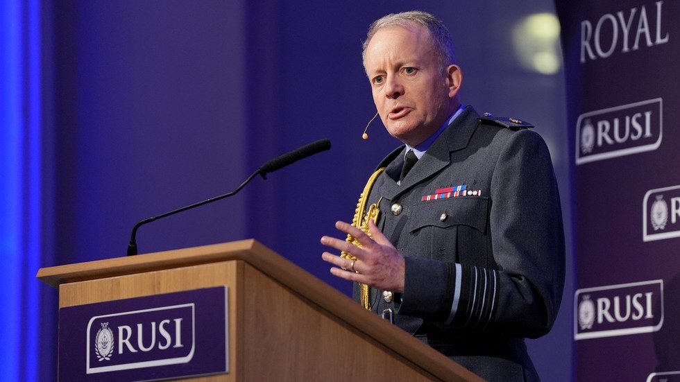 UK military chief ignores Russian warnings on Ukraine troop deployment World News
