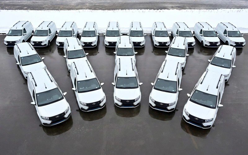 Moscow public transport company expands its fleet with Largus electric cars Moscow public transport company expands its fleet with Largus electric cars