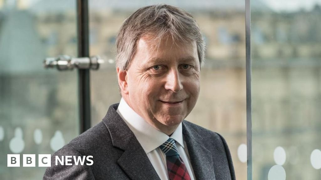 Scottish students could pay towards tuition, says Edinburgh uni principal