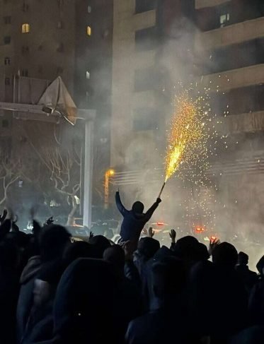 الولايات المتحدة تحث مواطنيها على مغادرة إيران وكالة مدار نيوز