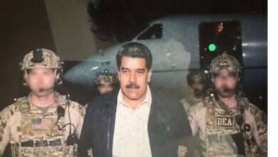 مساعدو مادورو يحكمون قبضتهم.. مؤشرات على “فشل خطة ترامب” وكالة مدار نيوز